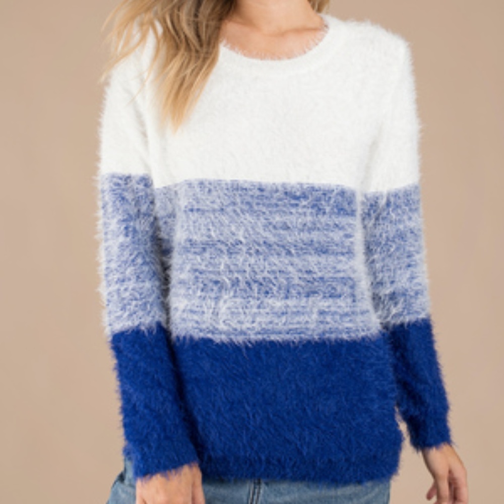 Tobi Ombre Blue and White Sweater
